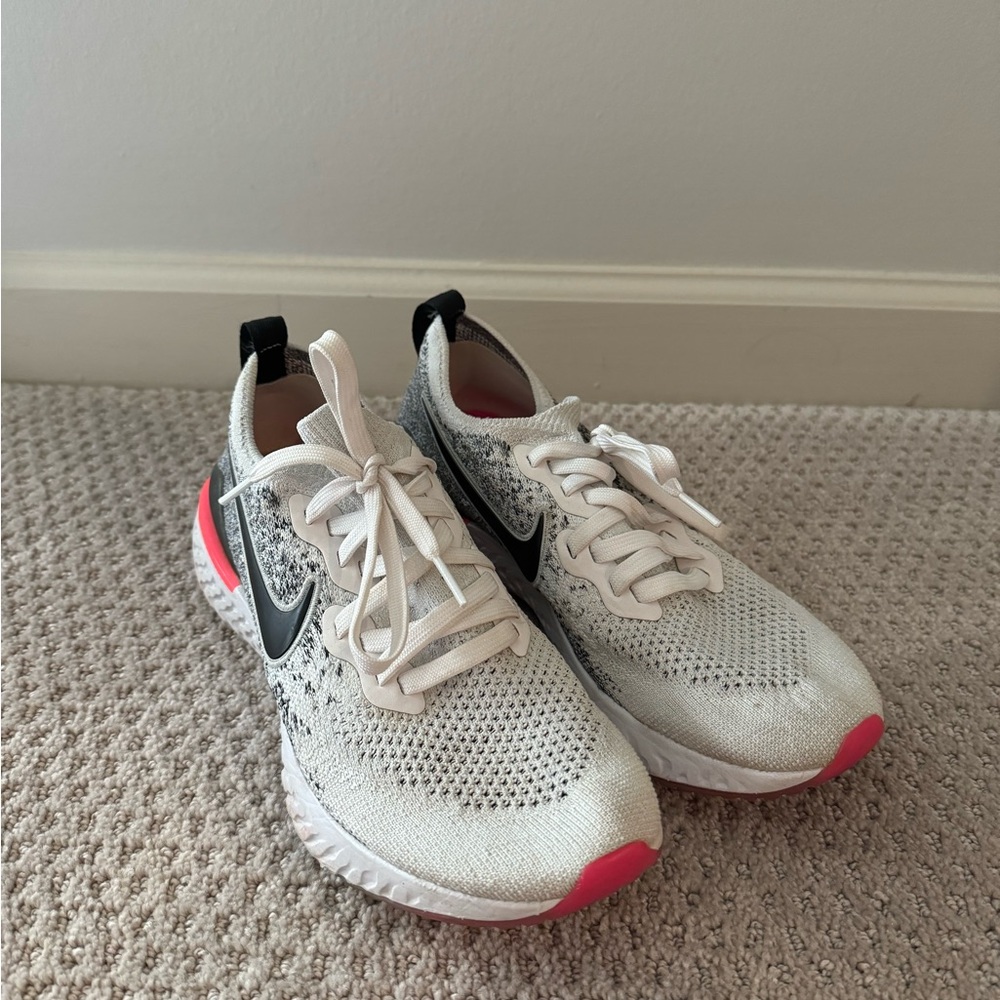 Women’s Nike shoes